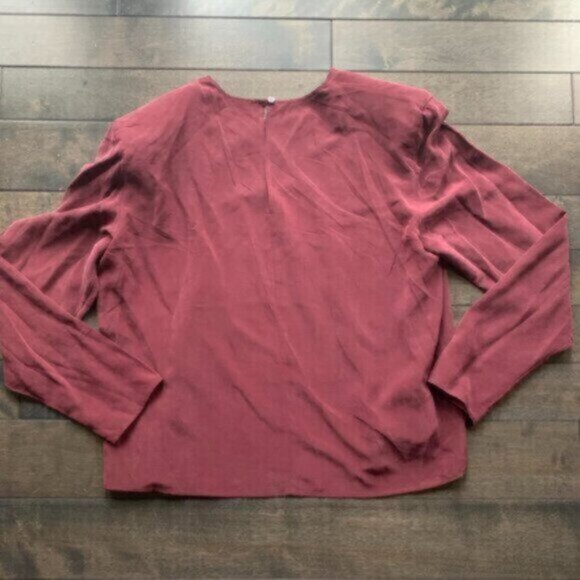 Aritzia Babaton Fini Blouse - NEW - Picture 2 of 4